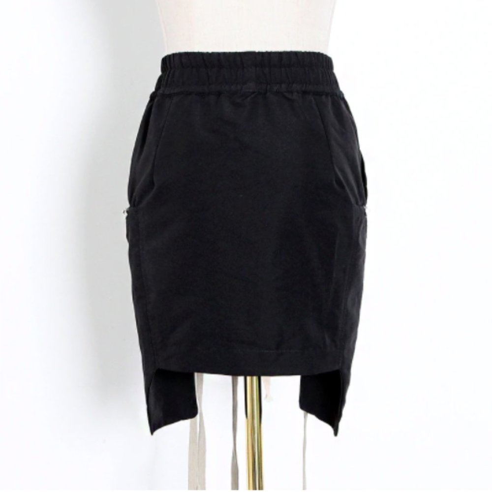 *One Left* Black Lace Up Streetwear Skirt - Picture 4 of 6